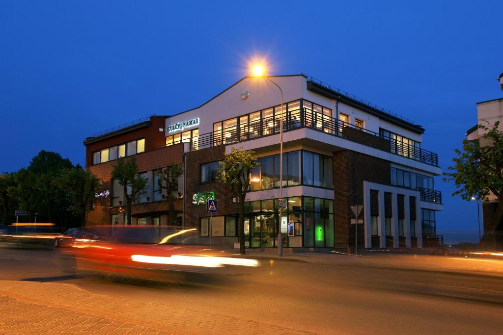 Hotel Sinchronas Telšiai Exteriör bild